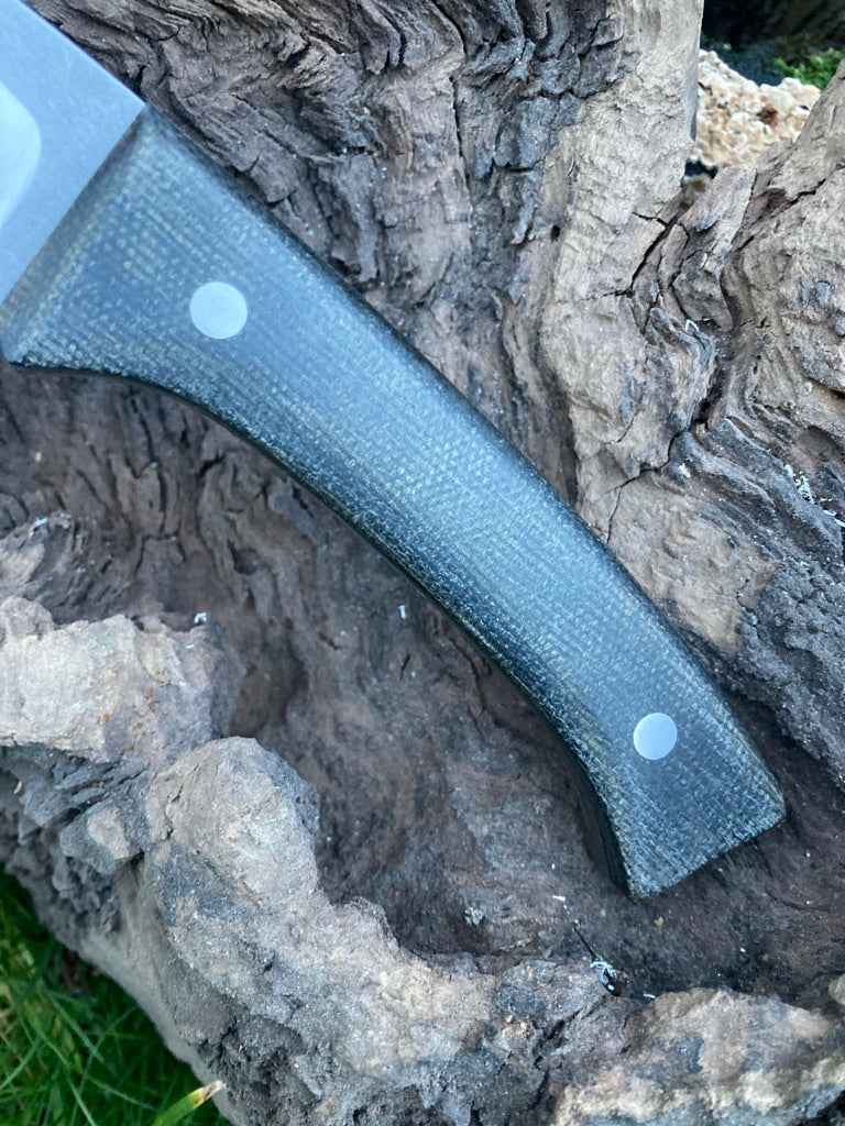 Drop point hunter/camp knife with leather sheath