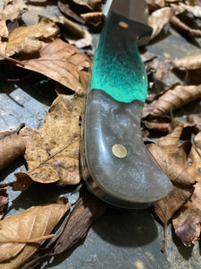 Straight Back Hunting Knife - with sheath