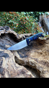 Straight Back Hunting Knife - Sheath included
